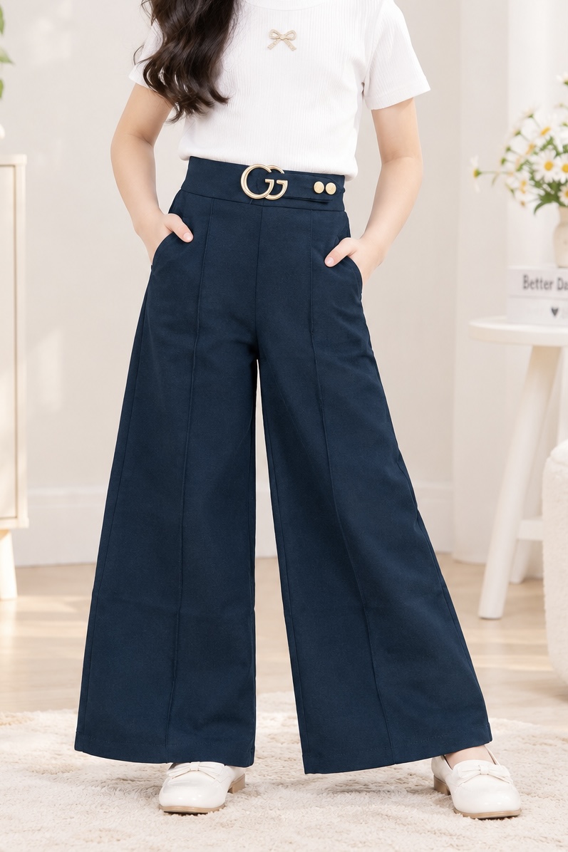 Elegant Buckle Wide-Leg Trousers