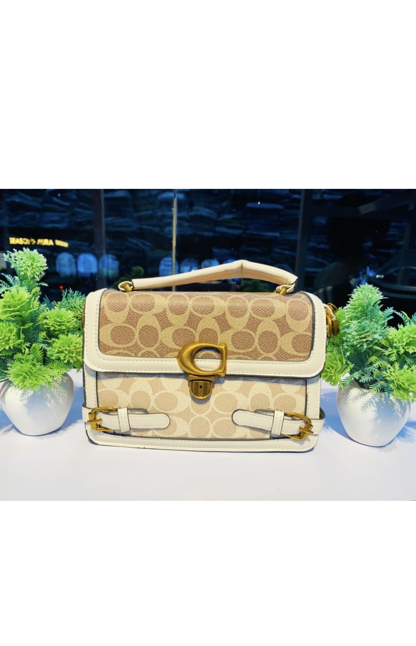 Queen’s Choice Handbag 1